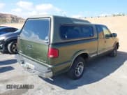 ✅ 2001 Chevrolet S-10 LS • VIN: 1GCCS19W01K163807 • Лот: 41512964. Опубликован ранее на IAAI с пробегом 286 595 миль. Бесплатный доступ к архиву аукционных продаж из США и подробный отчёт об истории автомобиля на DreamBid. Изображение 4.