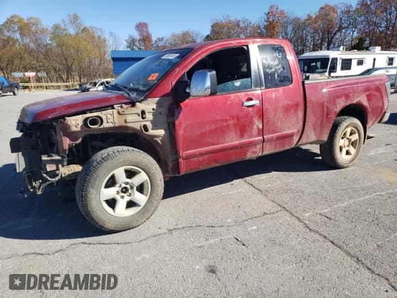 ✅ 2004 Nissan Titan LE • VIN: 1N6AA06B54N575534 • Lot: 80901404. Wystawiony na Copart z przebiegiem 216 738 mil. Bezpłatny archiwum sprzedaży aukcyjnych z USA i szczegółowy raport historii pojazdu na DreamBid. Zdjęcie 1.