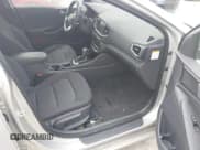 ✅ 2019 Hyundai Ioniq Blue • VIN: KMHC65LC3KU118095 • Lot: 41717628. Wystawiony na IAAI z przebiegiem 101 787 mil. Bezpłatny archiwum sprzedaży aukcyjnych z USA i szczegółowy raport historii pojazdu na DreamBid. Zdjęcie 5.