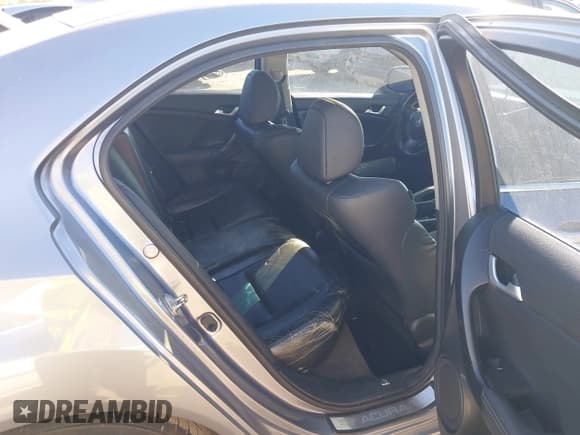 ✅ 2011 Acura TSX • VIN: JH4CU2F67BC001462 • Lot: 43655978. Listed on IAAI with 228,342 mi. Free auction sales archive from the USA and detailed vehicle history report at DreamBid. Image 8.