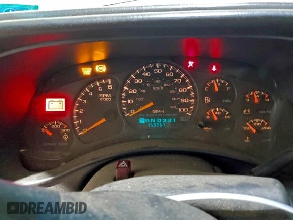 ✅ 2001 Chevrolet Silverado 2500HD • VIN: 1GCHK24U91E228041 • Lot: 94269065. Wystawiony na Copart z przebiegiem 159 267 mil. Bezpłatny archiwum sprzedaży aukcyjnych z USA i szczegółowy raport historii pojazdu na DreamBid. Zdjęcie 9.