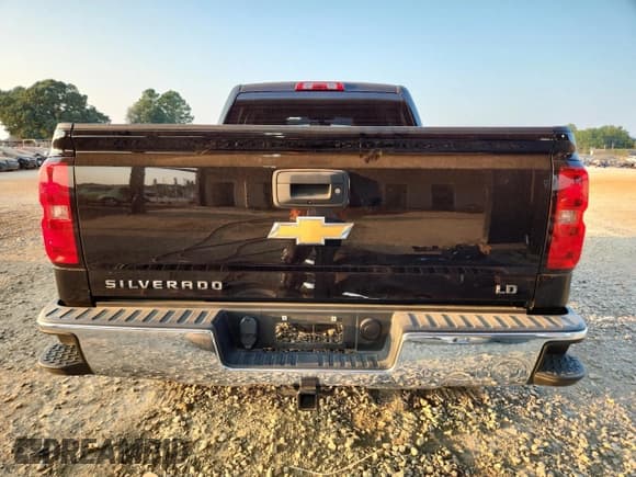 ✅ 2019 Chevrolet Silverado 1500 LT • VIN: 2GCVKPEC8K1169928 • Lot: 81097315. Wystawiony na Copart z przebiegiem 76 132 mil. Bezpłatny archiwum sprzedaży aukcyjnych z USA i szczegółowy raport historii pojazdu na DreamBid. Zdjęcie 6.