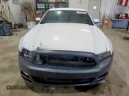 ✅ 2013 Ford Mustang V6 • VIN: 1ZVBP8AM4D5235916 • Lot: 91788675. Wystawiony na Copart z przebiegiem 92 180 mil. Bezpłatny archiwum sprzedaży aukcyjnych z USA i szczegółowy raport historii pojazdu na DreamBid. Zdjęcie 5.