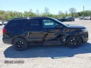 ✅ 2019 Ford Explorer • VIN: 1FM5K7B81KGA18444 • Lot: 42129221. Wystawiony na IAAI z przebiegiem 121 268 mil. Bezpłatny archiwum sprzedaży aukcyjnych z USA i szczegółowy raport historii pojazdu na DreamBid. Zdjęcie 13.