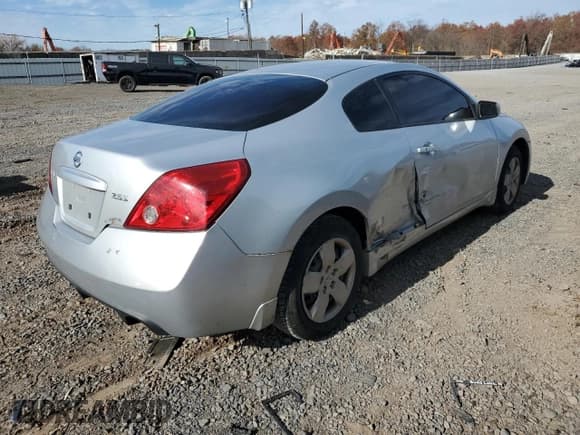 ✅ 2008 Nissan Altima S • VIN: 1N4AL24E28C277181 • Lot: 91017295. Listed on Copart with 204,052 mi. Free auction sales archive from the USA and detailed vehicle history report at DreamBid. Image 3.