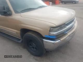 ✅ 2001 Chevrolet Suburban LT • VIN: 1GNFK16T91J146766 • Лот: 41903826. Опубликован ранее на IAAI с пробегом Не указан. Бесплатный доступ к архиву аукционных продаж из США и подробный отчёт об истории автомобиля на DreamBid. Изображение 6.