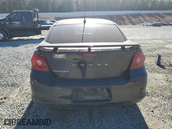 ✅ 2011 Dodge Avenger Express • VIN: 1B3BD4FB8BN506499 • Lot: 41840895. Wystawiony na Copart z przebiegiem Nie podano. Bezpłatny archiwum sprzedaży aukcyjnych z USA i szczegółowy raport historii pojazdu na DreamBid. Zdjęcie 6.