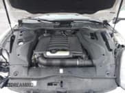 ✅ 2018 Porsche Cayenne • VIN: WP1AA2A23JKA06540 • Lot: 41955536. Wystawiony na IAAI z przebiegiem Nie podano. Bezpłatny archiwum sprzedaży aukcyjnych z USA i szczegółowy raport historii pojazdu na DreamBid. Zdjęcie 10.