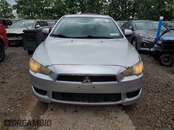 ✅ 2009 Mitsubishi Lancer ES • VIN: JA3AU26U69U045107 • Lot: 71205895. Wystawiony na Copart z przebiegiem 131 201 mil. Bezpłatny archiwum sprzedaży aukcyjnych z USA i szczegółowy raport historii pojazdu na DreamBid. Zdjęcie 5.