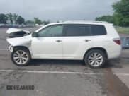 ✅ 2010 Toyota Highlander Limited • VIN: JTEJW3EHXA2046813 • Лот: 42739823. Опубликован ранее на IAAI с пробегом 279 288 миль. Бесплатный доступ к архиву аукционных продаж из США и подробный отчёт об истории автомобиля на DreamBid. Изображение 15.