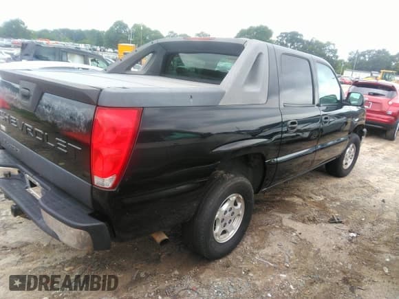 ✅ 2004 Chevrolet Avalanche Z66 • VIN: 3GNEC12T24G167284 • Lot: 43037724. Listed on IAAI with 160,613 mi. Free auction sales archive from the USA and detailed vehicle history report at DreamBid. Image 4.