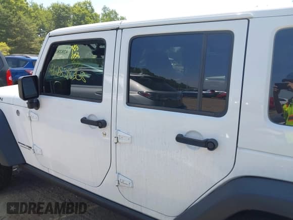 ✅ 2018 Jeep Wrangler Unlimited Rubicon Recon • VIN: 1C4BJWFG2JL840178 • Лот: 42828368. Опубликован ранее на IAAI с пробегом 56 308 миль. Бесплатный доступ к архиву аукционных продаж из США и подробный отчёт об истории автомобиля на DreamBid. Изображение 14.