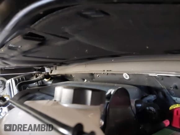 ✅ 2018 Jeep Renegade Latitude • VIN: ZACCJBBB4JPH07246 • Lot: 43451946. Wystawiony na IAAI z przebiegiem 105 667 mil. Bezpłatny archiwum sprzedaży aukcyjnych z USA i szczegółowy raport historii pojazdu na DreamBid. Zdjęcie 10.