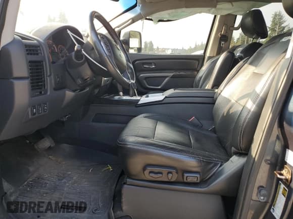 ✅ 2015 Nissan Titan SL • VIN: 1N6AA0EC4FN507528 • Lot: 69449465. Wystawiony na Copart z przebiegiem 117 641 mil. Bezpłatny archiwum sprzedaży aukcyjnych z USA i szczegółowy raport historii pojazdu na DreamBid. Zdjęcie 7.