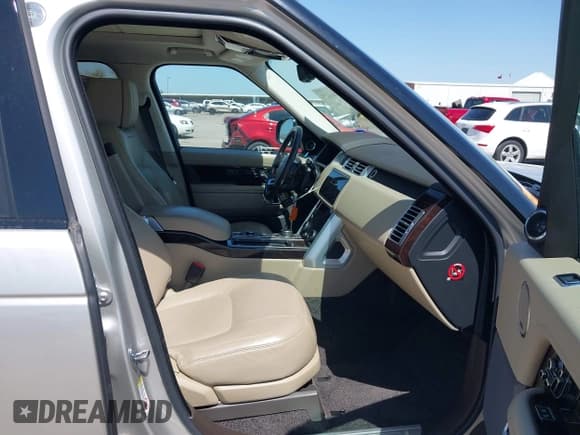 ✅ 2019 Land Rover Range Rover • VIN: SALGS2RE9KA520688 • Lot: 41941073. Listed on IAAI with 59,782 mi. Free auction sales archive from the USA and detailed vehicle history report at DreamBid. Image 5.