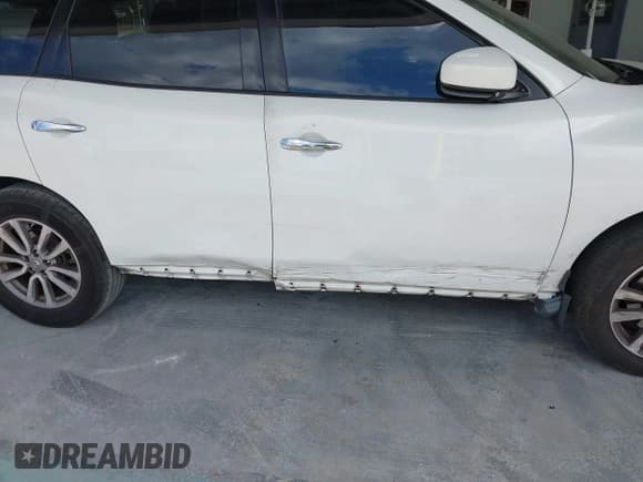 ✅ 2014 Nissan Pathfinder SV • VIN: 5N1AR2MN5EC653047 • Лот: 43789678. Опубликован ранее на IAAI с пробегом 164 099 миль. Бесплатный доступ к архиву аукционных продаж из США и подробный отчёт об истории автомобиля на DreamBid. Изображение 6.