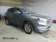 2018 Hyundai Tucson SE z VIN KM8J2CA42JU647815, wystawiony jako Copart lot #69262955 z przebiegiem 72 662 mil mil oraz Szkoda całkowita • Salvage title. Historia ofert i sprzedaży dostępna na DreamBid. Obrazek 4.