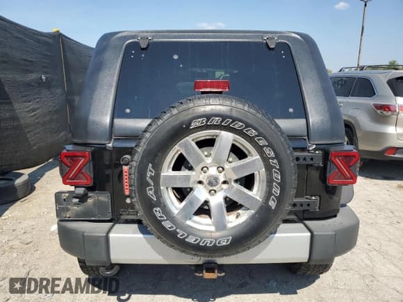 ✅ 2013 Jeep Wrangler Unlimited Sahara • VIN: 1C4HJWEG2DL686023 • Lot: 81639245. Listed on Copart with 170,385 mi. Free auction sales archive from the USA and detailed vehicle history report at DreamBid. Image 6.
