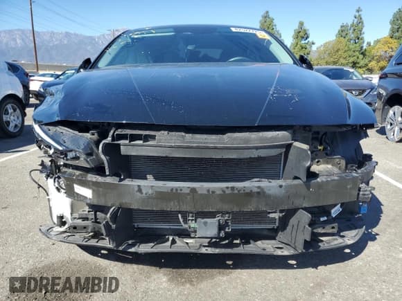 ✅ 2022 Hyundai Elantra Limited • VIN: 5NPLP4AGXNH072006 • Lot: 82522725. Listed on Copart with 29,392 mi. Free auction sales archive from the USA and detailed vehicle history report at DreamBid. Image 5.