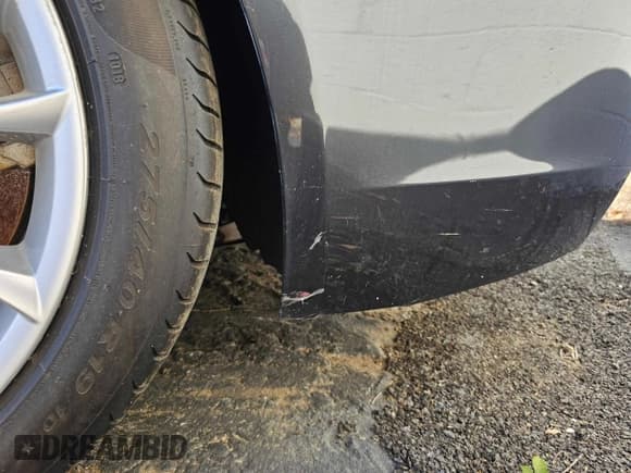 ✅ 2013 BMW 7 Series 750i • VIN: WBAYA8C52DD227644 • Lot: 93430185. Wystawiony na Copart z przebiegiem 48 885 mil. Bezpłatny archiwum sprzedaży aukcyjnych z USA i szczegółowy raport historii pojazdu na DreamBid. Zdjęcie 12.