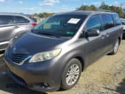✅ 2013 Toyota Sienna XLE AAS • VIN: 5TDYK3DC1DS400235 • Lot: 43493994. Listed on IAAI with 122,357 mi. Free auction sales archive from the USA and detailed vehicle history report at DreamBid. Image 17.