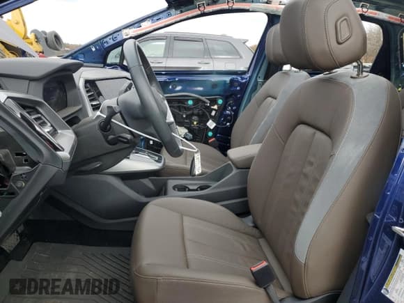 ✅ 2023 Audi Q4 e-tron Sportback Premium • VIN: WA122BFZ8PP055473 • Lot: 78151634. Listed on Copart with 6,972 mi. Free auction sales archive from the USA and detailed vehicle history report at DreamBid. Image 7.