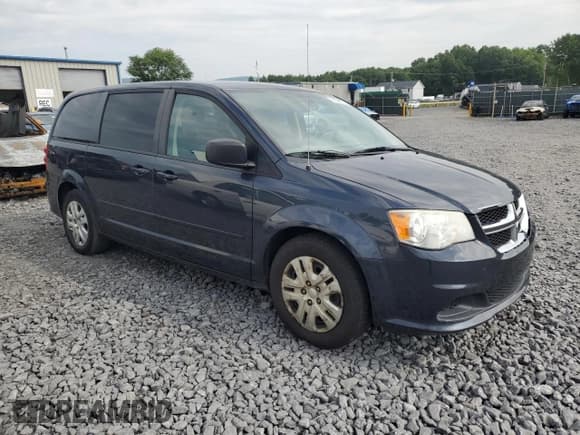 ✅ 2014 Dodge Grand Caravan SE • VIN: 2C4RDGBG1ER389808 • Lot: 68566985. Listed on Copart with 172,800 mi. Free auction sales archive from the USA and detailed vehicle history report at DreamBid. Image 4.
