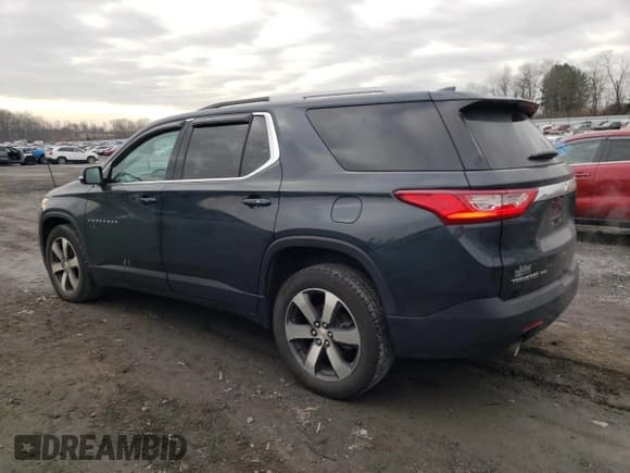 ✅ 2018 Chevrolet Traverse LT • VIN: 1GNEVHKW5JJ246536 • Lot: 73274812. Wystawiony na Copart z przebiegiem 46 175 mil. Bezpłatny archiwum sprzedaży aukcyjnych z USA i szczegółowy raport historii pojazdu na DreamBid. Zdjęcie 2.