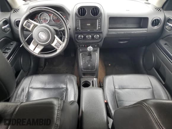 ✅ 2014 Jeep Patriot Limited • VIN: 1C4NJRCB4ED501526 • Lot: 81635335. Listed on Copart with 104,223 mi. Free auction sales archive from the USA and detailed vehicle history report at DreamBid. Image 8.