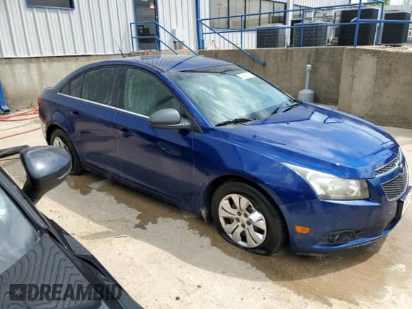 2012 Chevrolet Cruze LS z VIN 1G1PD5SH4C7213878, wystawiony jako Copart lot #53862985 z przebiegiem 110 412 mil mil oraz Szkoda całkowita • Salvage title. Historia ofert i sprzedaży dostępna na DreamBid. Obrazek 4.