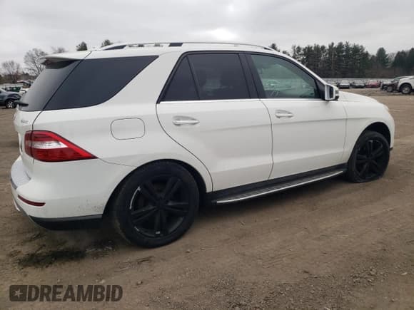 ✅ 2015 Mercedes-Benz M 350 • VIN: 4JGDA5HB6FA583447 • Lot: 48828715. Listed on Copart with 213,155 mi. Free auction sales archive from the USA and detailed vehicle history report at DreamBid. Image 3.