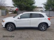 ✅ 2018 Mitsubishi Outlander ES • VIN: JA4AP3AU2JU021357 • Lot: 43665489. Wystawiony na IAAI z przebiegiem 143 651 mil. Bezpłatny archiwum sprzedaży aukcyjnych z USA i szczegółowy raport historii pojazdu na DreamBid. Zdjęcie 14.