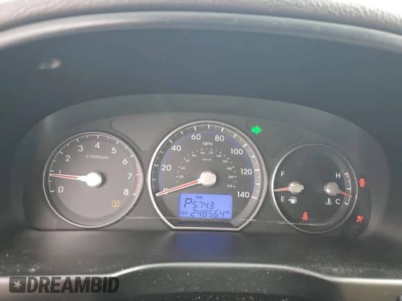 ✅ 2012 Hyundai Santa Fe GLS • VIN: 5XYZG3AB4CG108835 • Lot: 79826884. Listed on Copart with 248,564 mi. Free auction sales archive from the USA and detailed vehicle history report at DreamBid. Image 9.