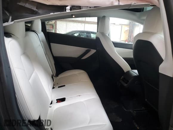 ✅ 2022 Tesla Model Y Performance • VIN: 7SAYGDEF6NF327016 • Лот: 52150725. Опубликован ранее на Copart с пробегом 99 505 миль. Бесплатный доступ к архиву аукционных продаж из США и подробный отчёт об истории автомобиля на DreamBid. Изображение 11.