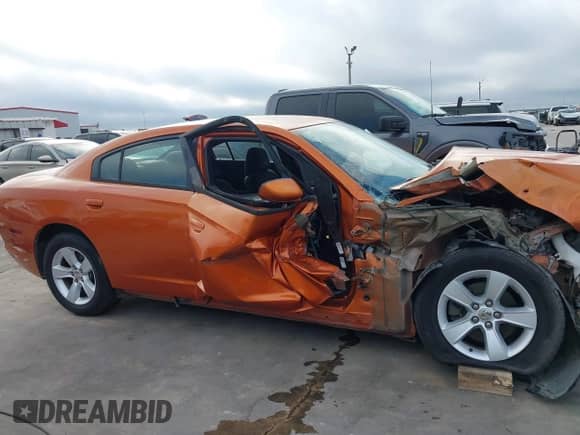 2011 Dodge Charger SE с VIN 2B3CL3CG9BH581934, выставлен на аукционе IAAI как лот 43278575 с пробегом 140 161 миль миль и . История ставок и продаж доступна на DreamBid. Изображение 14.