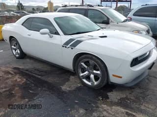 ✅ 2013 Dodge Challenger R/T Classic • VIN: 2C3CDYBTXDH528223 • Lot: 43759702. Wystawiony na IAAI z przebiegiem 203 806 mil. Bezpłatny archiwum sprzedaży aukcyjnych z USA i szczegółowy raport historii pojazdu na DreamBid. Zdjęcie 1.