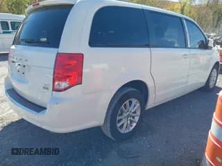 ✅ 2015 Dodge Grand Caravan SXT • VIN: 2C4RDGCG0FR630760 • Lot: 43511532. Listed on IAAI with 218,214 mi. Free auction sales archive from the USA and detailed vehicle history report at DreamBid. Image 4.