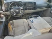 ✅ 2007 Chevrolet Silverado 2500HD Work Truck • VIN: 1GCHK29K67E542939 • Лот: 96156915. Опубликован ранее на Copart с пробегом 294 980 миль. Бесплатный доступ к архиву аукционных продаж из США и подробный отчёт об истории автомобиля на DreamBid. Изображение 8.