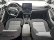 ✅ 2020 Hyundai Ioniq Blue • VIN: KMHC65LC4LU208325 • Lot: 44113615. Wystawiony na Copart z przebiegiem 128 331 mil. Bezpłatny archiwum sprzedaży aukcyjnych z USA i szczegółowy raport historii pojazdu na DreamBid. Zdjęcie 8.