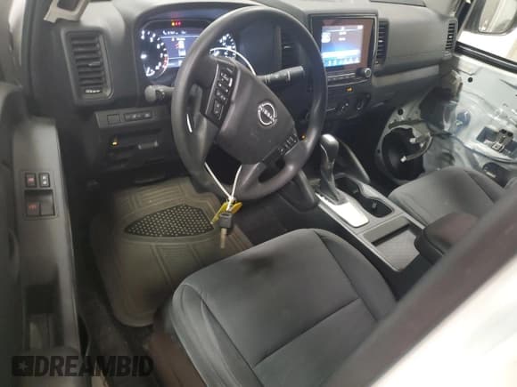 ✅ 2023 Nissan Frontier S • VIN: 1N6ED1CL8PN657547 • Lot: 45753985. Wystawiony na Copart z przebiegiem 26 064 mil. Bezpłatny archiwum sprzedaży aukcyjnych z USA i szczegółowy raport historii pojazdu na DreamBid. Zdjęcie 8.