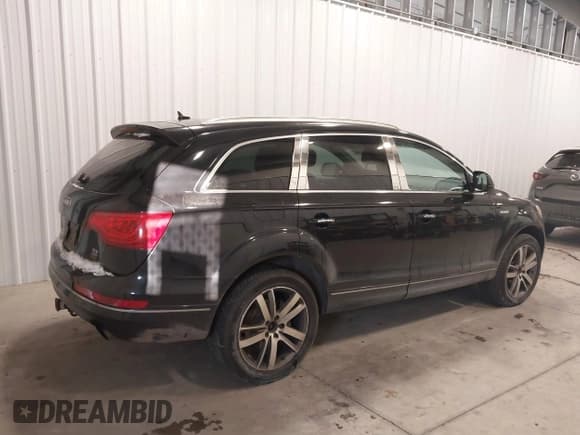 ✅ 2012 Audi Q7 Premium Plus • VIN: WA1LMAFE1CD009775 • Lot: 41304315. Wystawiony na IAAI z przebiegiem 215 578 mil. Bezpłatny archiwum sprzedaży aukcyjnych z USA i szczegółowy raport historii pojazdu na DreamBid. Zdjęcie 4.