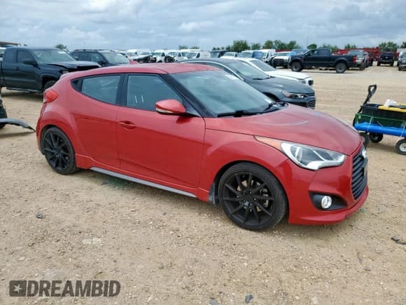 ✅ 2015 Hyundai Veloster Turbo • VIN: KMHTC6AE4FU236455 • Lot: 63483755. Wystawiony na Copart z przebiegiem 110 607 mil. Bezpłatny archiwum sprzedaży aukcyjnych z USA i szczegółowy raport historii pojazdu na DreamBid. Zdjęcie 4.