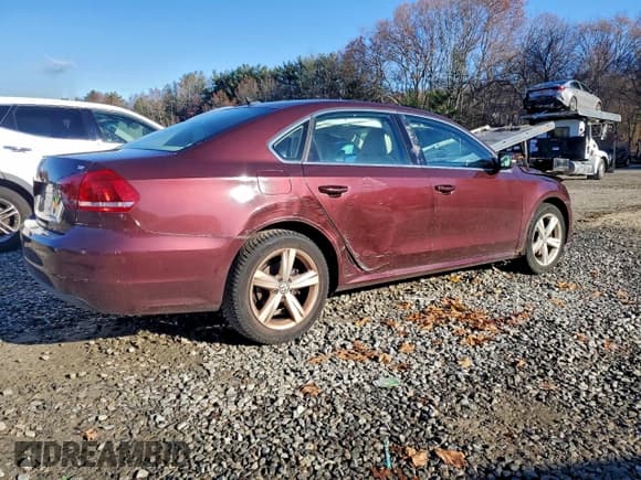 ✅ 2013 Volkswagen Passat SE • VIN: 1VWBP7A36DC092786 • Lot: 92998455. Listed on Copart with Not provided. Free auction sales archive from the USA and detailed vehicle history report at DreamBid. Image 3.