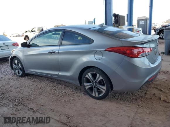 ✅ 2013 Hyundai Elantra SE • VIN: KMHDH6AE9DU008163 • Лот: 46486315. Опубликован ранее на Copart с пробегом 101 573 миль. Бесплатный доступ к архиву аукционных продаж из США и подробный отчёт об истории автомобиля на DreamBid. Изображение 2.