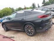 ✅ 2024 BMW X6 M60i • VIN: 5UX43EX04R9T65932 • Lot: 42758977. Wystawiony na IAAI z przebiegiem Nie podano. Bezpłatny archiwum sprzedaży aukcyjnych z USA i szczegółowy raport historii pojazdu na DreamBid. Zdjęcie 14.