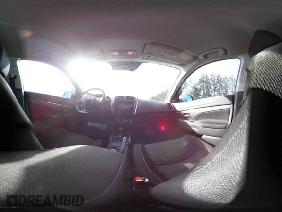 2014 Mitsubishi Outlander SE с VIN 4A4AR4AU1EE026516, выставлен на аукционе IAAI как лот 43337686 с пробегом 113 351 миль миль и . История ставок и продаж доступна на DreamBid. Изображение 18.