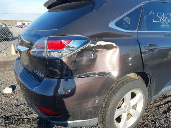 ✅ 2013 Lexus RX 350 • VIN: 2T2BK1BA4DC175079 • Lot: 43592862. Wystawiony na IAAI z przebiegiem 86 331 mil. Bezpłatny archiwum sprzedaży aukcyjnych z USA i szczegółowy raport historii pojazdu na DreamBid. Zdjęcie 6.