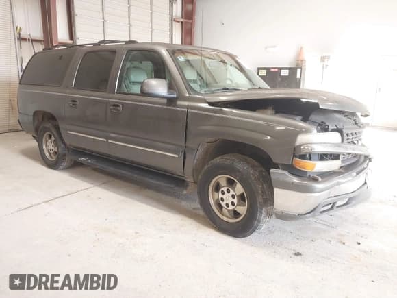 ✅ 2001 Chevrolet Suburban LS • VIN: 3GNEC16T21G222550 • Лот: 41371629. Опубликован ранее на IAAI с пробегом 261 681 миль. Бесплатный доступ к архиву аукционных продаж из США и подробный отчёт об истории автомобиля на DreamBid. Изображение 1.