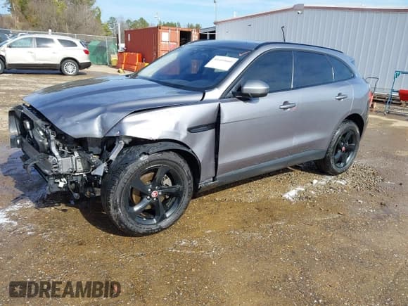 ✅ 2020 Jaguar F-Pace 25t Premium • VIN: SADCJ2FX7LA630157 • Лот: 41410660. Опубликован ранее на IAAI с пробегом 58 972 миль. Бесплатный доступ к архиву аукционных продаж из США и подробный отчёт об истории автомобиля на DreamBid. Изображение 2.