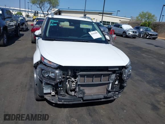 ✅ 2022 Hyundai Venue Limited • VIN: KMHRC8A3XNU185711 • Lot: 42195088. Listed on IAAI with 31,957 mi. Free auction sales archive from the USA and detailed vehicle history report at DreamBid. Image 13.